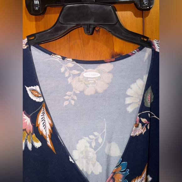 Floral Maternity Dress - Picture 2 of 4